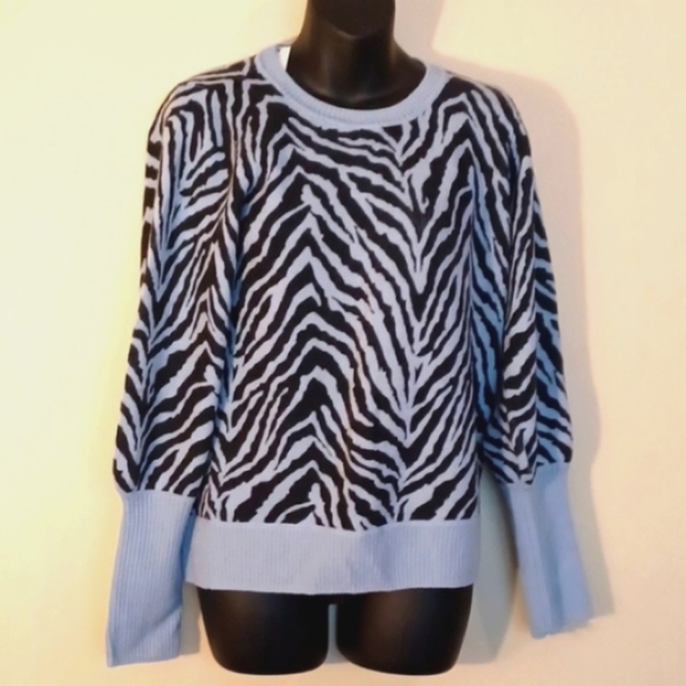 SALE! NWT! Design History 100% cashmere sweater ,bayou combo blue!Sz.M